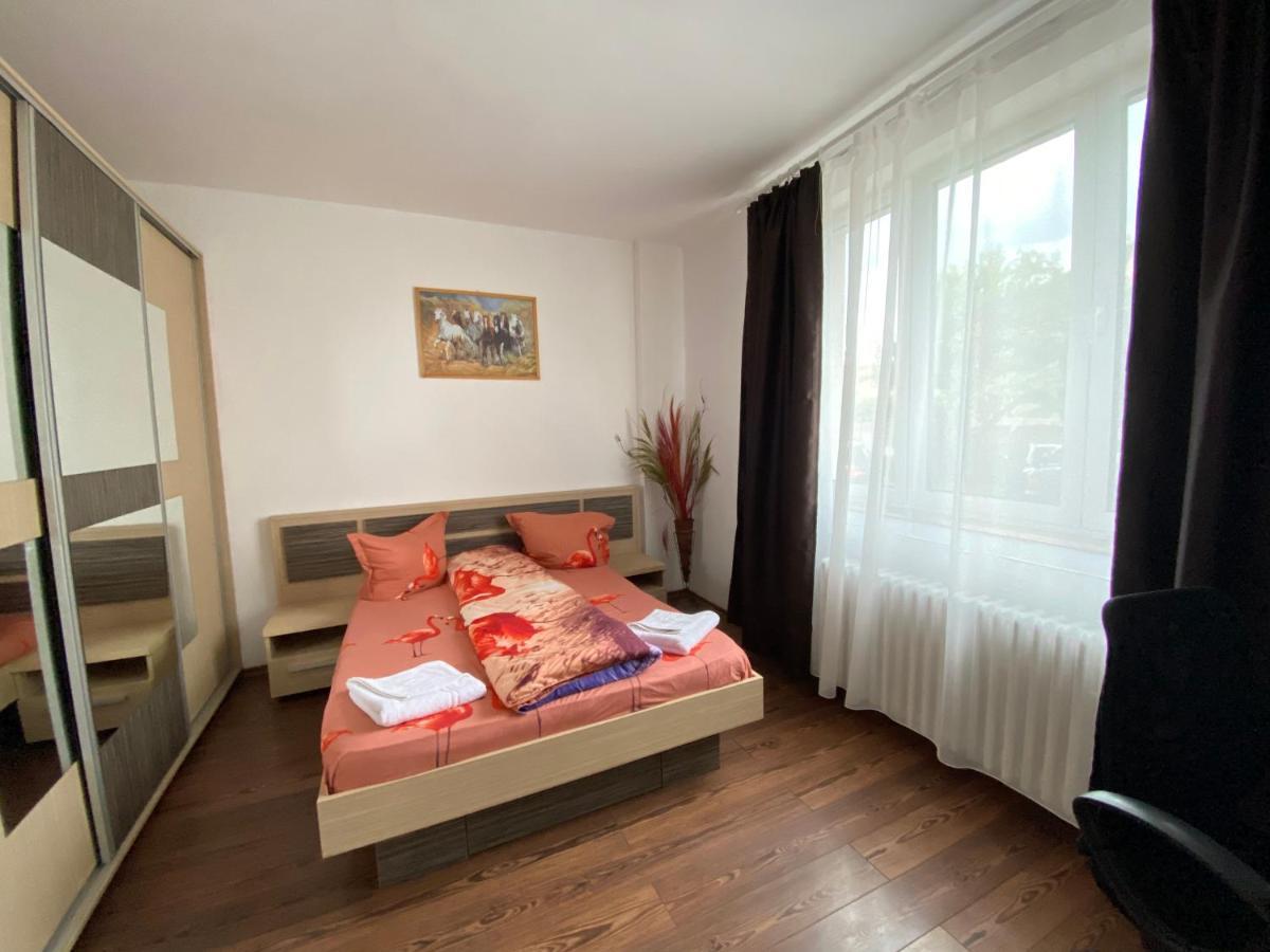 Apartament Modern Langa Castelul Corvinilor Apartment Hunedoara Luaran gambar