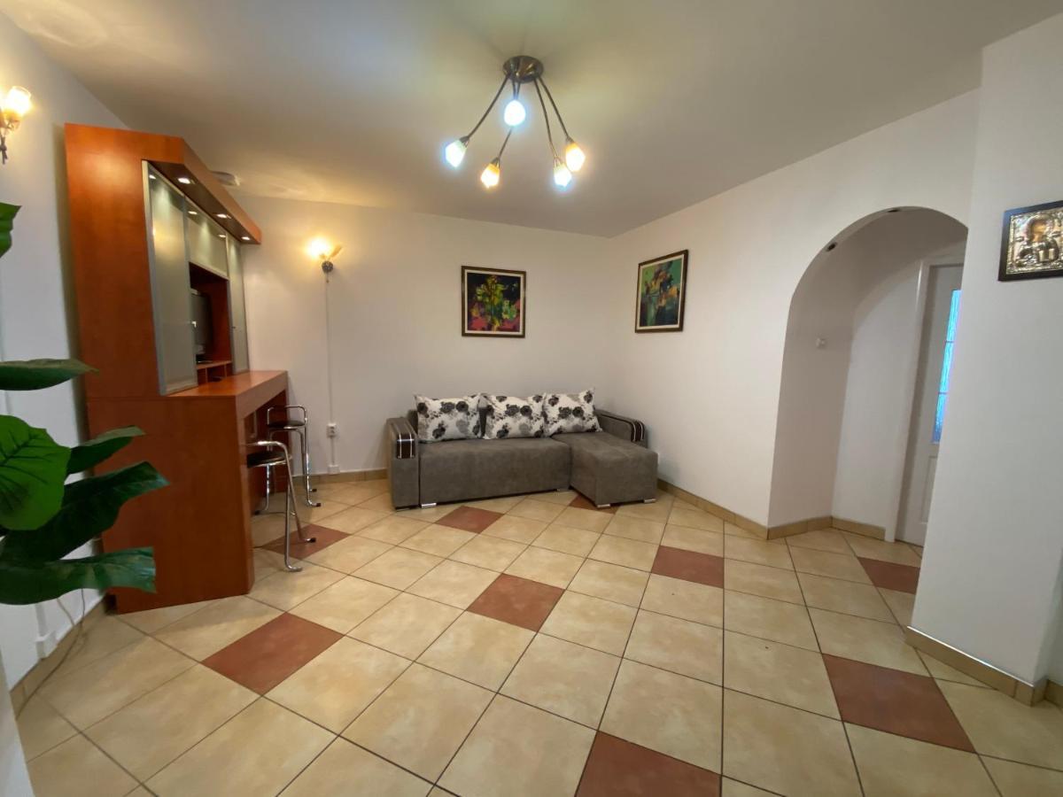 Apartament Modern Langa Castelul Corvinilor Apartment Hunedoara Luaran gambar