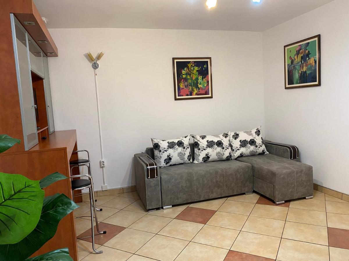 Apartament Modern Langa Castelul Corvinilor Apartment Hunedoara Luaran gambar